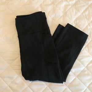Avia Womens Black cropped leggings